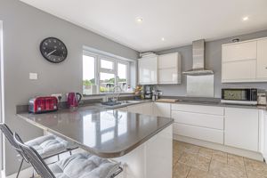 Photo 25- click for photo gallery